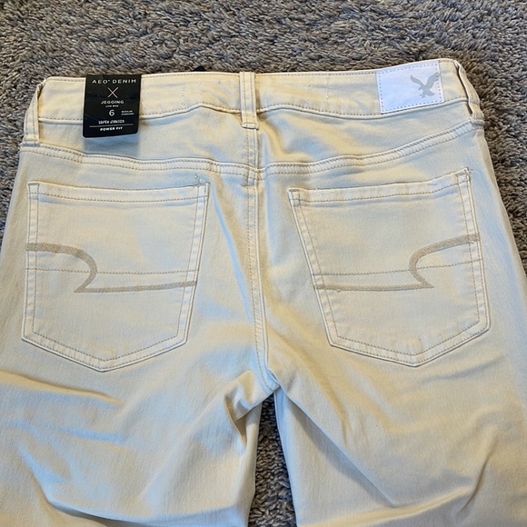 American Eagle cream jeans - Picture 3 of 9